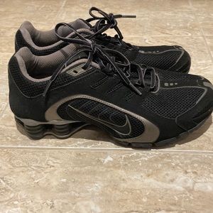Nike Womens Shox 8.5
